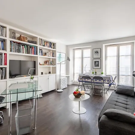 Appartamento Elegant Au Coeur Du 9eme, Printemps Parigi